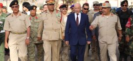 فخامة رئيس مجلس النواب القائد الاعلى للقوات المسلحة يصل إلى الكلية العسكرية بتوكرة