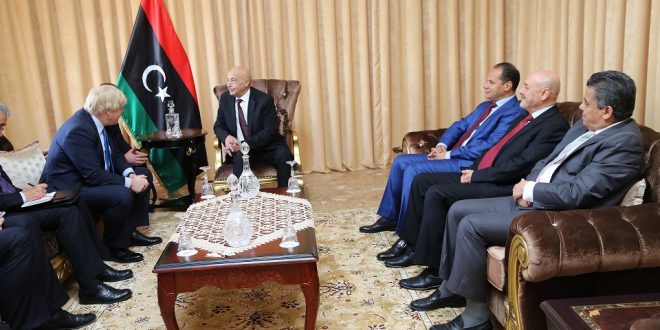 فخامة رئيس مجلس النواب يستقبل وزير الخارجية البريطاني بمدينة طبرق