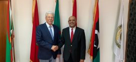 النائب الهادي الصغير مع الأمين العام لاتحاد المغرب العربي