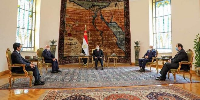 الرئيس مع الرئيس المصري عبدالفتاح السيسي